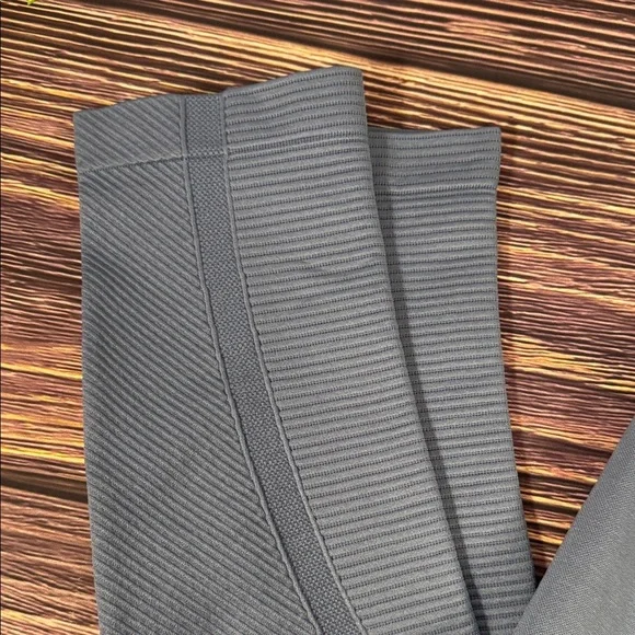 Women's Blue Gray 7/8 Leggings seamless, high-rise waistband, four-way stretch - Picture 3 of 11